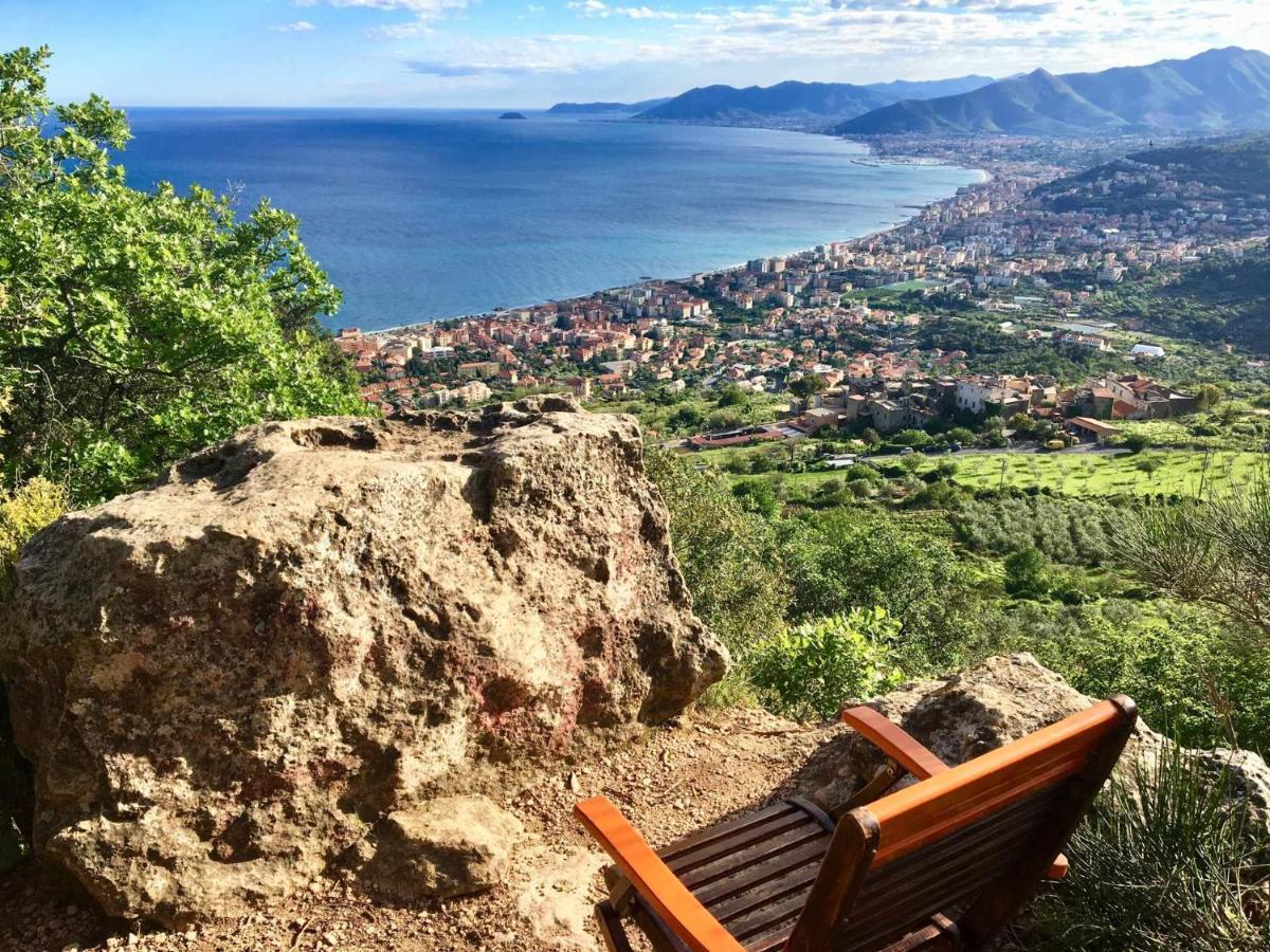 Cipriani 5 Rivieraholiday Пиетра Лигуре Екстериор снимка